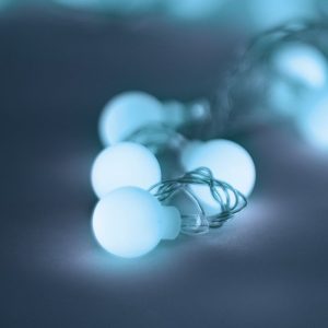 Grinalda 30 LED Branco Frio Bolas Decorativas 5m